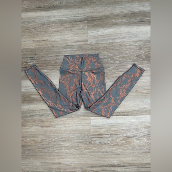 IRHAZ Size S Grey Snakeskin High Waist Ruched Metallic Legging - Picture 7 of 8